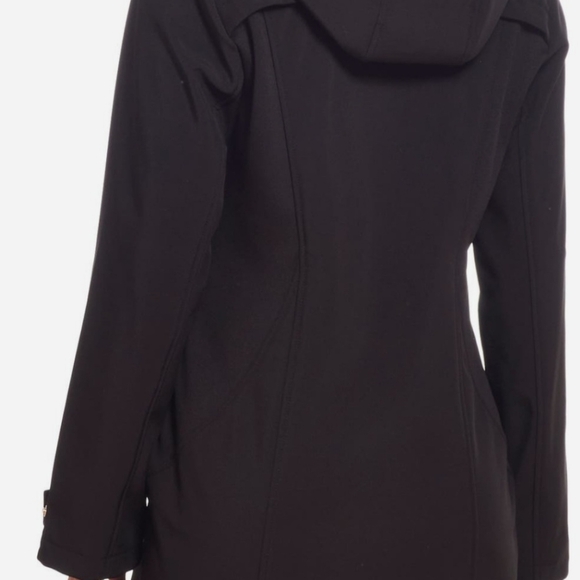 Gallery Raincoat - Picture 2 of 6